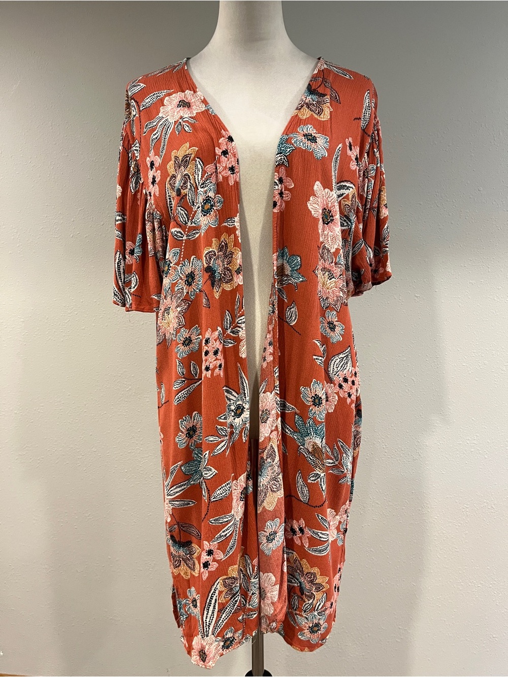 Maurices Rust Floral Open-Front short sleeves kimono top‎ size large
